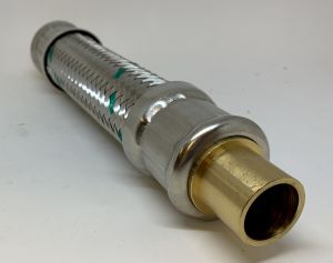 082. Flexible hose F-1330