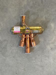 006C. 4-way valve STF-0316G3 - IVT, Bosch